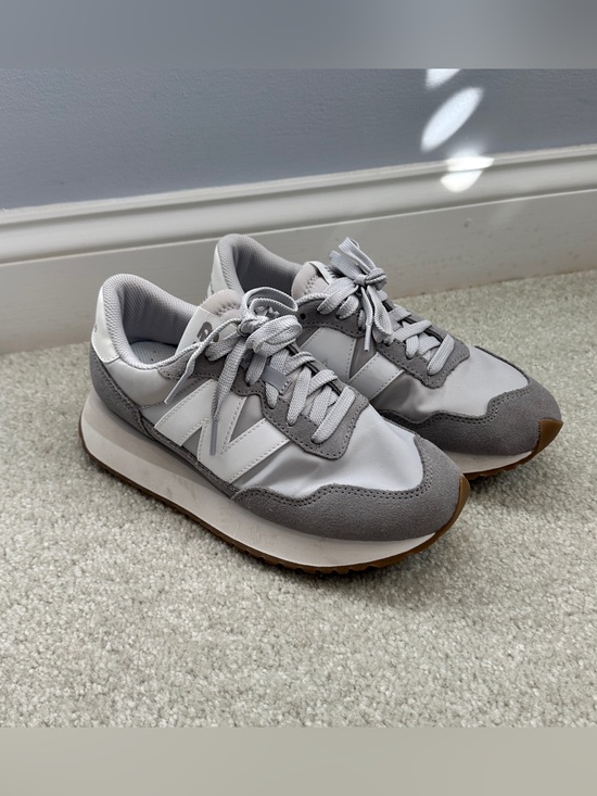 New Balance Shoes - New Balance Women's Gray and White Retro Runner Sneakers